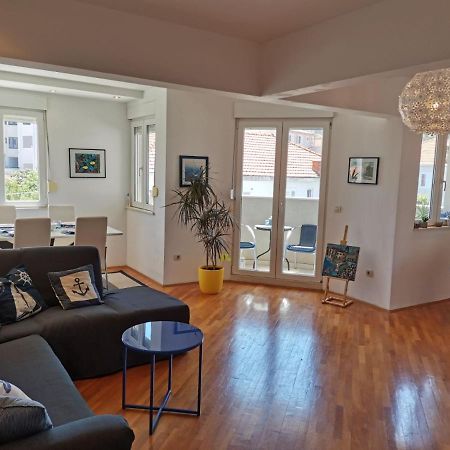 1 Apartmant & 1 Delux Room With Bathroom Dubrovnik Exterior photo