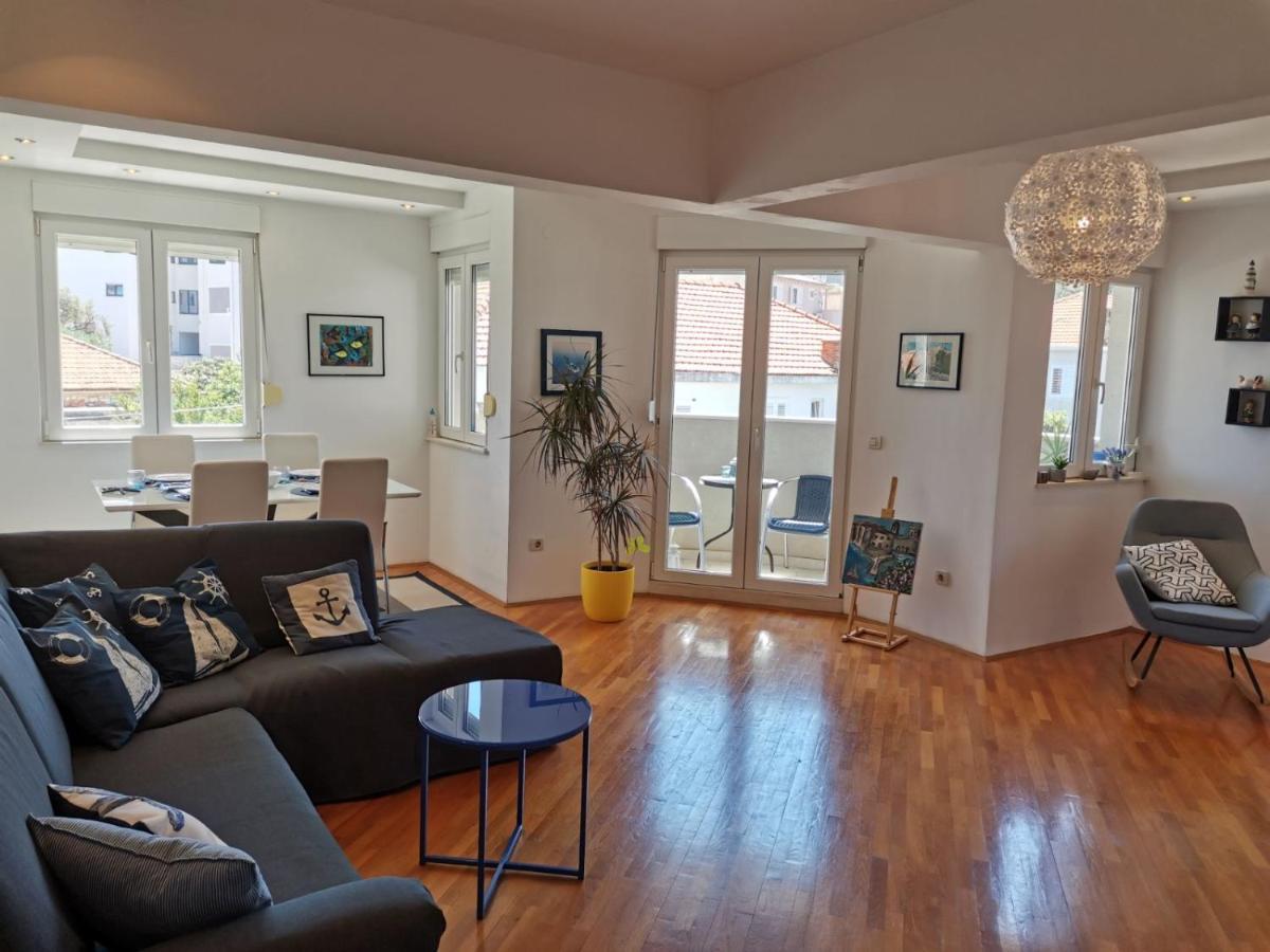 1 Apartmant & 1 Delux Room With Bathroom Dubrovnik Exterior photo