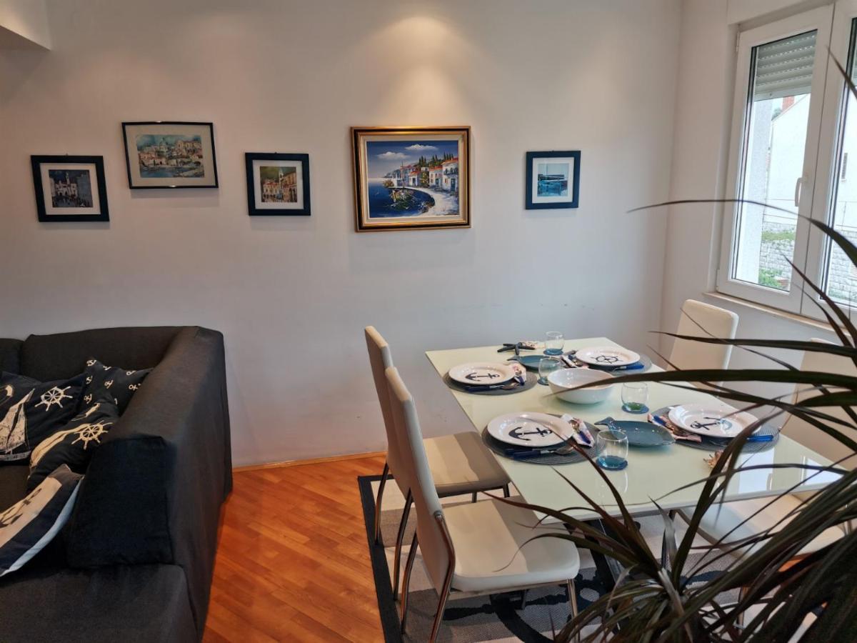 1 Apartmant & 1 Delux Room With Bathroom Dubrovnik Exterior photo