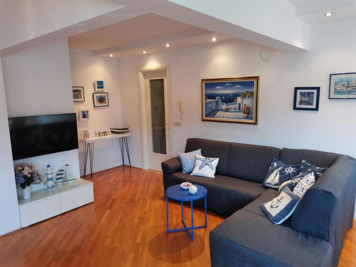 1 Apartmant & 1 Delux Room With Bathroom Dubrovnik Exterior photo